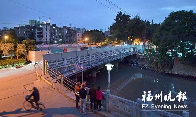 福州地铁成功穿越凤坂河桥 距离桥桩最窄处仅余0.25米